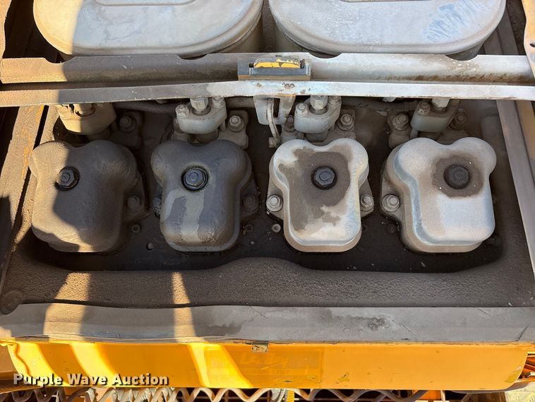 image for item FC2143 LeeBoy L8500T paver