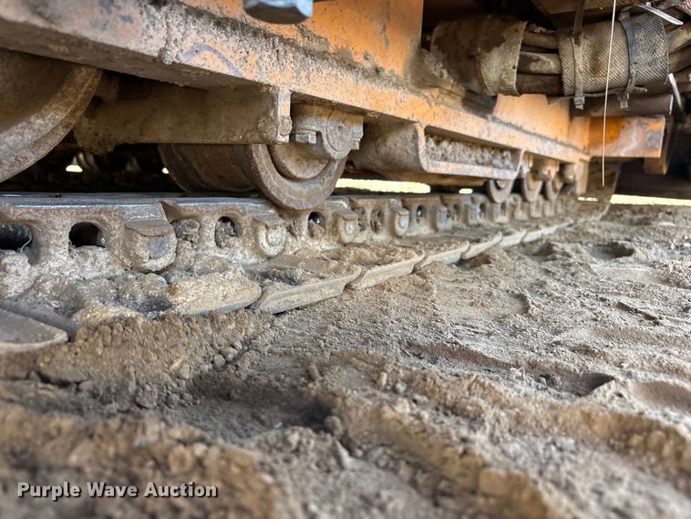 image for item FC2143 LeeBoy L8500T paver