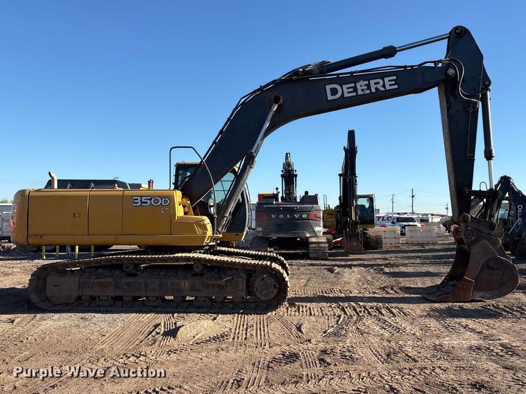 image for item FC2146 2007 John Deere 350D LC excavator