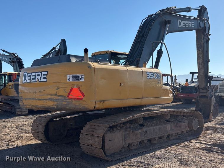 image for item FC2146 2007 John Deere 350D LC excavator