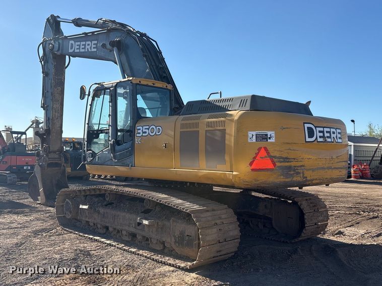 image for item FC2146 2007 John Deere 350D LC excavator