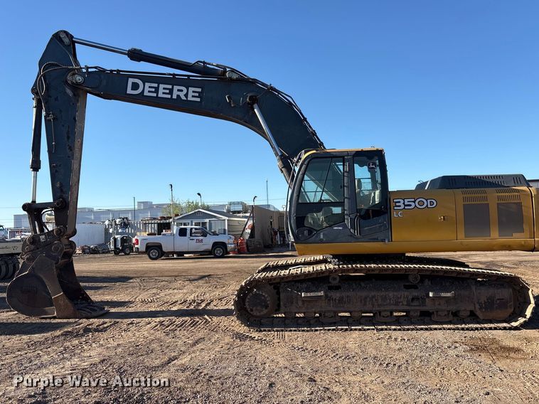 image for item FC2146 2007 John Deere 350D LC excavator