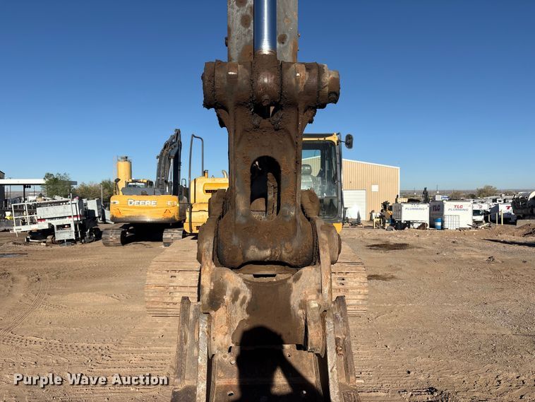 image for item FC2146 2007 John Deere 350D LC excavator