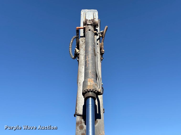 image for item FC2146 2007 John Deere 350D LC excavator