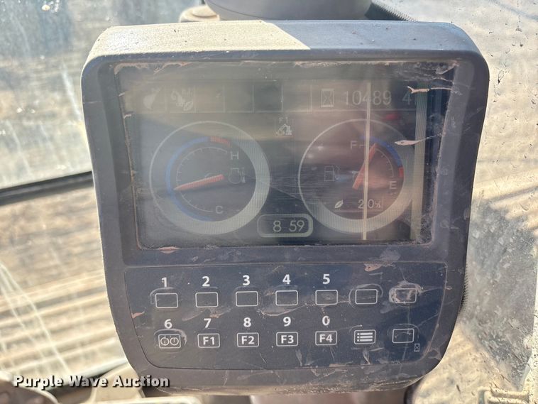 image for item FC2146 2007 John Deere 350D LC excavator