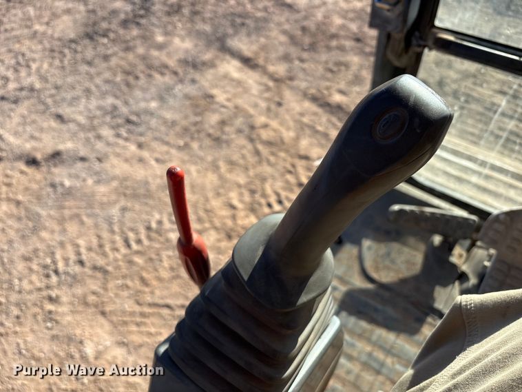 image for item FC2146 2007 John Deere 350D LC excavator