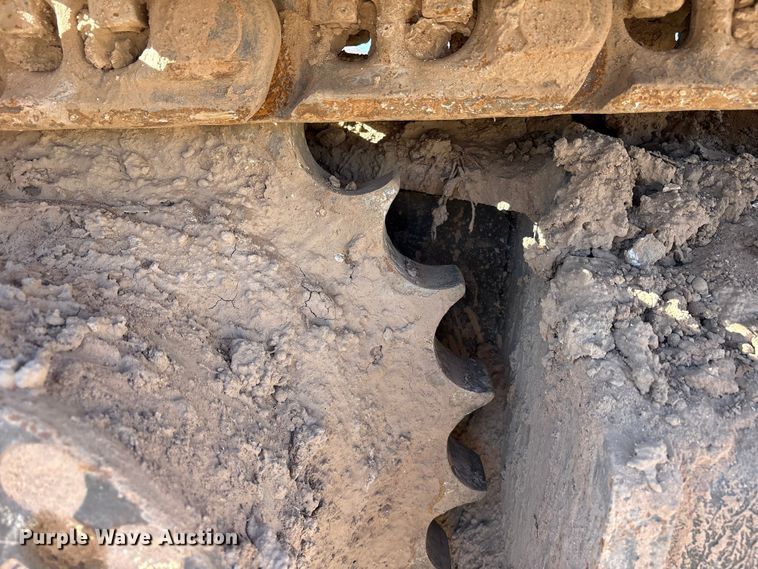 image for item FC2146 2007 John Deere 350D LC excavator