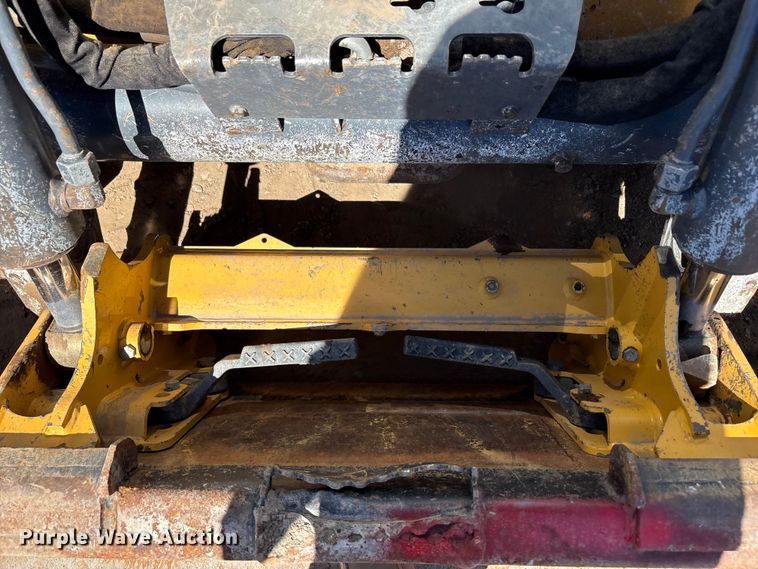 image for item FC2147 2019 John Deere 331G tracked skid steer loader