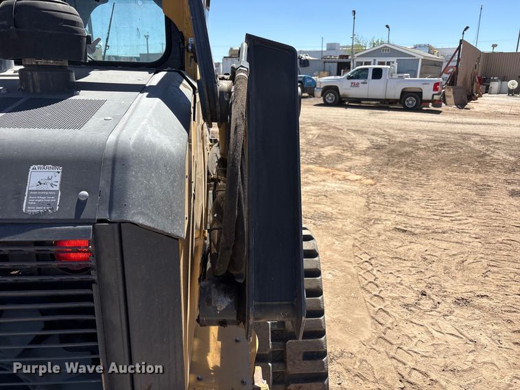 image for item FC2147 2019 John Deere 331G tracked skid steer loader