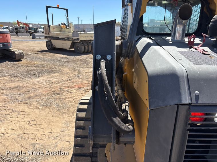 image for item FC2147 2019 John Deere 331G tracked skid steer loader