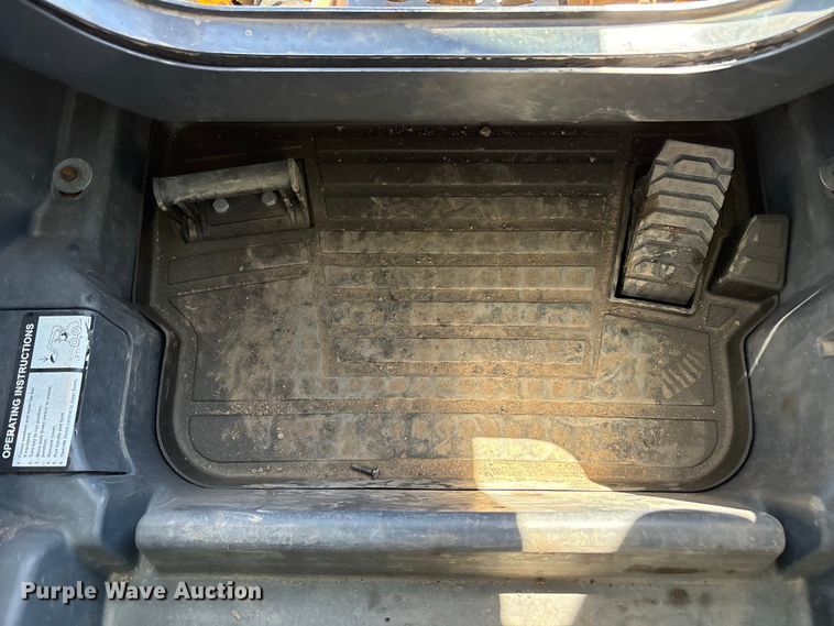 image for item FC2147 2019 John Deere 331G tracked skid steer loader