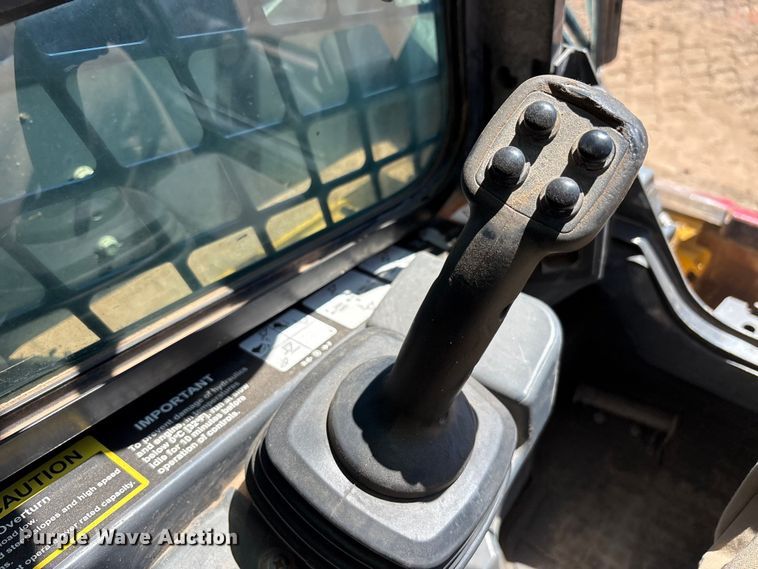 image for item FC2147 2019 John Deere 331G tracked skid steer loader