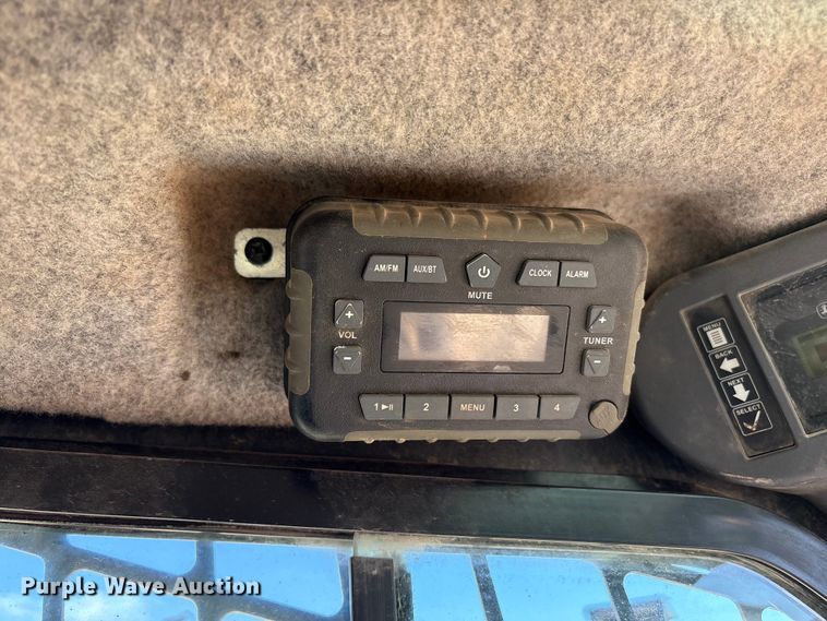 image for item FC2147 2019 John Deere 331G tracked skid steer loader