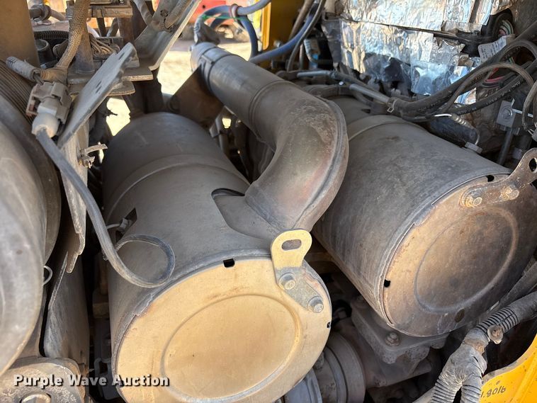 image for item FC2147 2019 John Deere 331G tracked skid steer loader