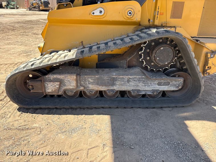 image for item FC2147 2019 John Deere 331G tracked skid steer loader