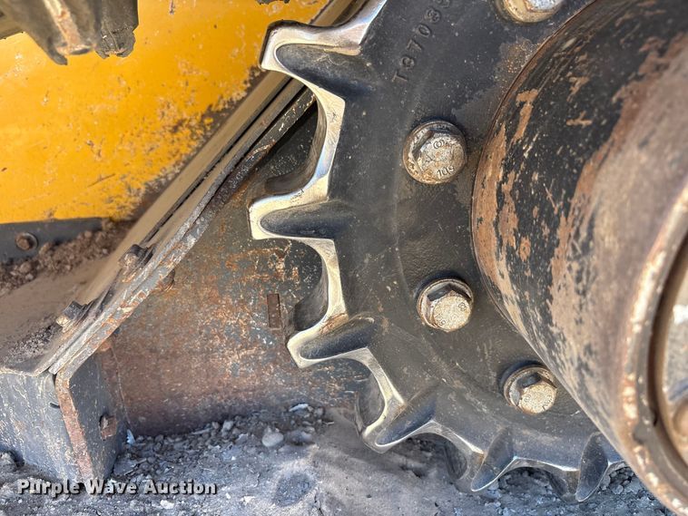 image for item FC2147 2019 John Deere 331G tracked skid steer loader