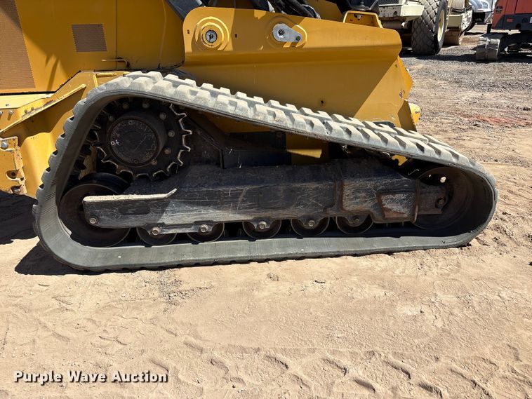 image for item FC2147 2019 John Deere 331G tracked skid steer loader