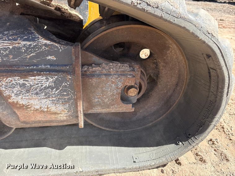 image for item FC2147 2019 John Deere 331G tracked skid steer loader