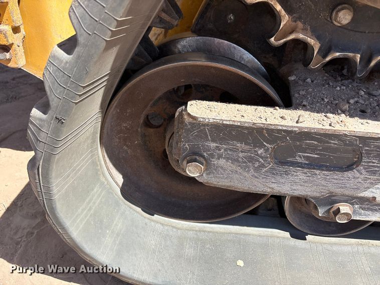 image for item FC2147 2019 John Deere 331G tracked skid steer loader