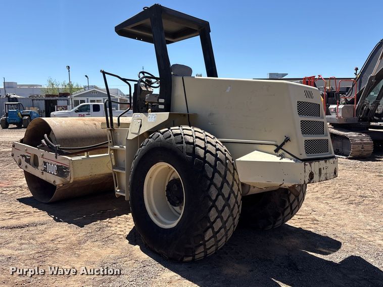 image for item FC2148 1995 Ingersoll-Rand SD-100D pro pac single drum vibratory roller