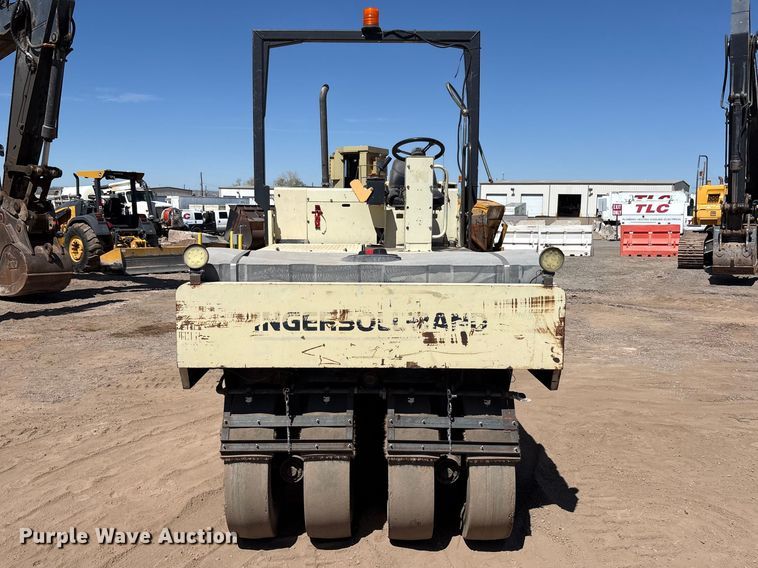 image for item FC2150 2000 Ingersoll-Rand PT-125R pneumatic roller