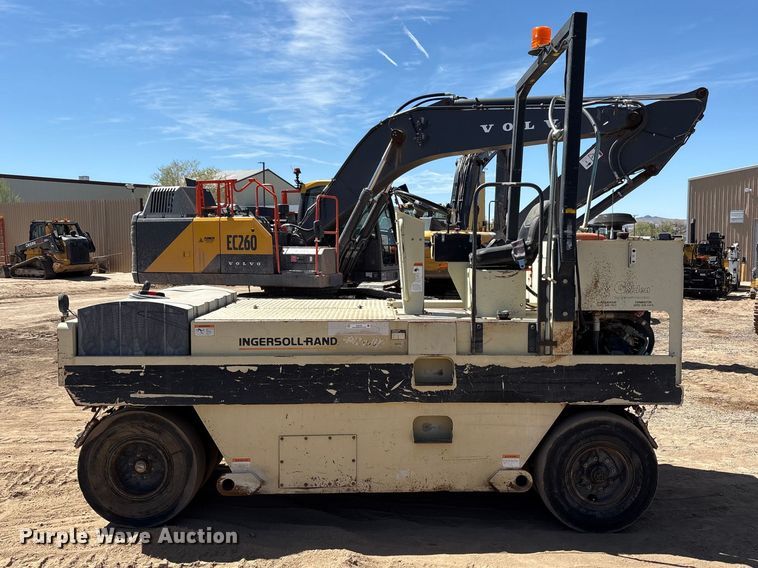 image for item FC2150 2000 Ingersoll-Rand PT-125R pneumatic roller