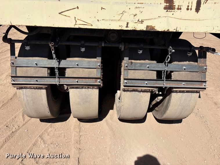 image for item FC2150 2000 Ingersoll-Rand PT-125R pneumatic roller