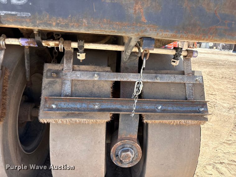 image for item FC2150 2000 Ingersoll-Rand PT-125R pneumatic roller