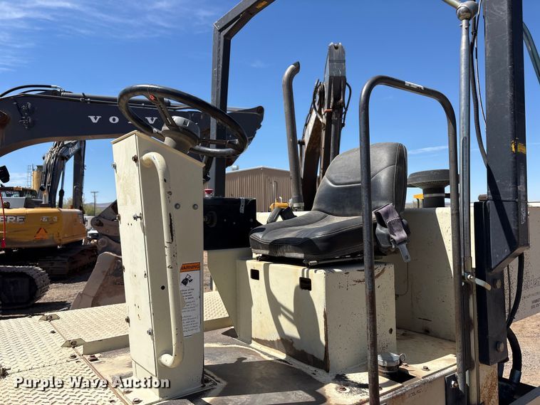 image for item FC2150 2000 Ingersoll-Rand PT-125R pneumatic roller