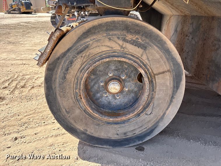 image for item FC2150 2000 Ingersoll-Rand PT-125R pneumatic roller