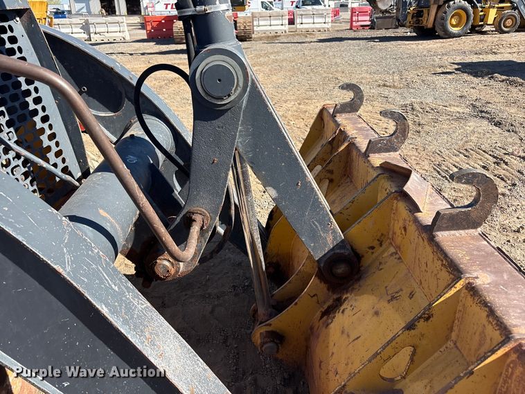 image for item FC2151 2011 John Deere 310J backhoe