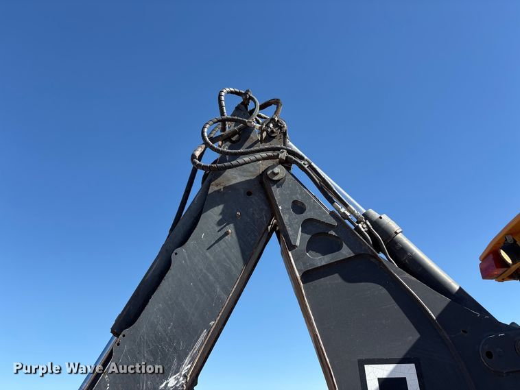 image for item FC2151 2011 John Deere 310J backhoe