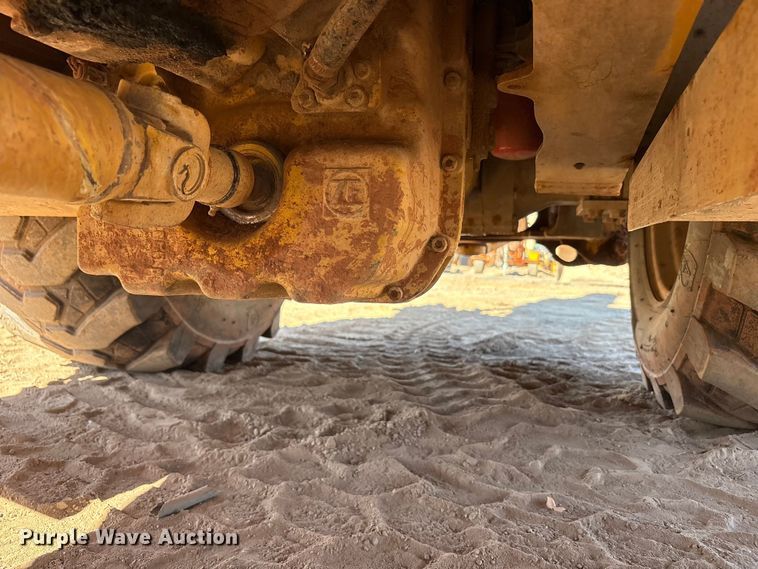 image for item FC2151 2011 John Deere 310J backhoe