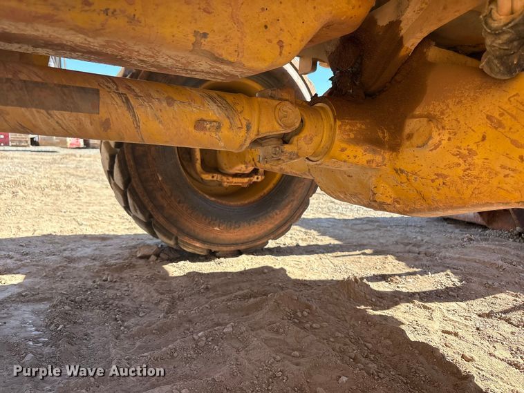 image for item FC2151 2011 John Deere 310J backhoe