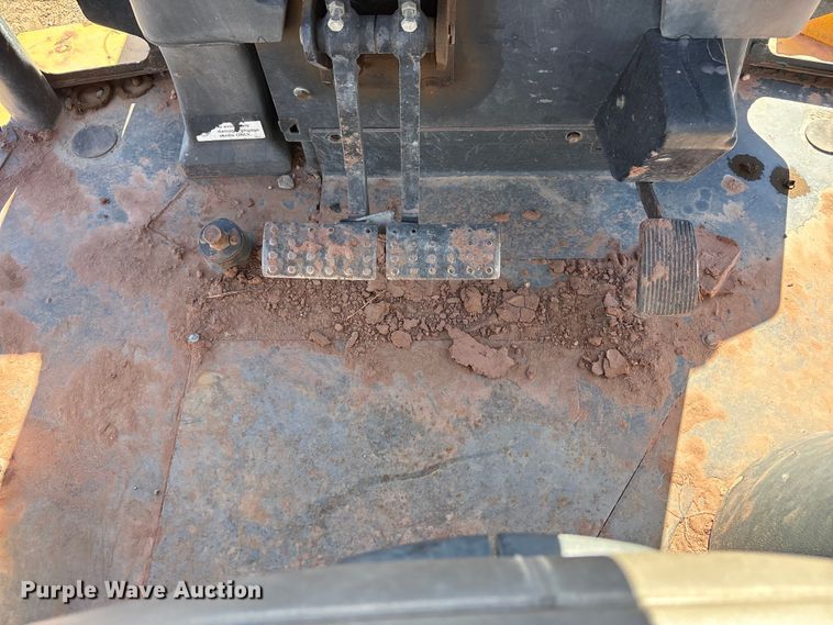 image for item FC2151 2011 John Deere 310J backhoe