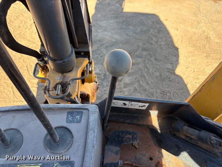 image for item FC2151 2011 John Deere 310J backhoe