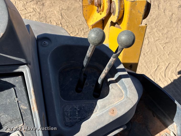 image for item FC2151 2011 John Deere 310J backhoe