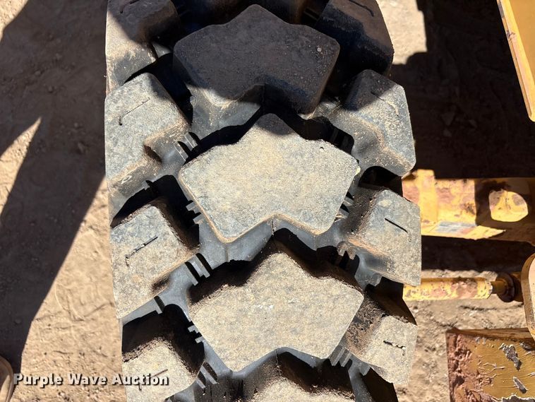 image for item FC2151 2011 John Deere 310J backhoe