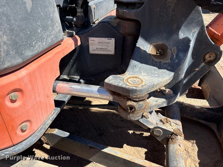 image for item FC2153 2009 Hitachi ZX50UNA-2 mini excavator