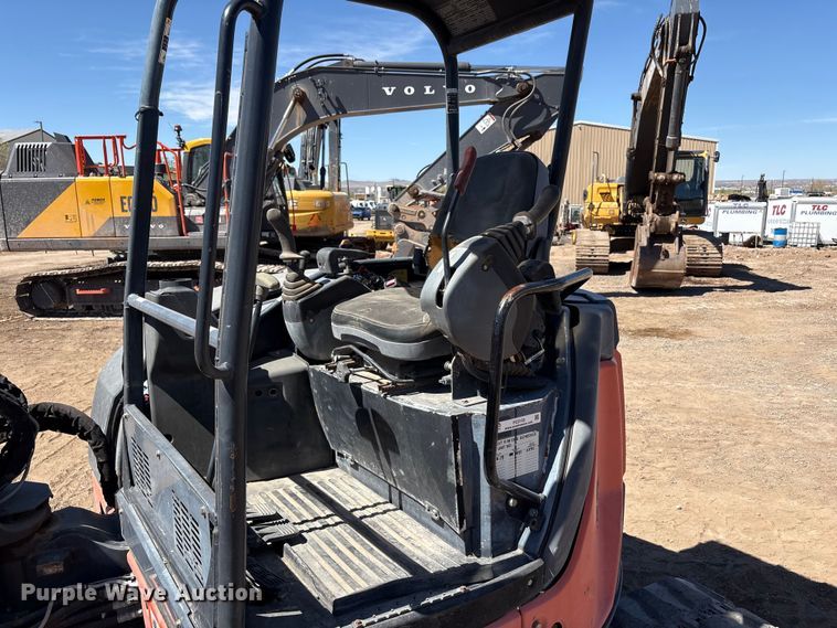 image for item FC2153 2009 Hitachi ZX50UNA-2 mini excavator
