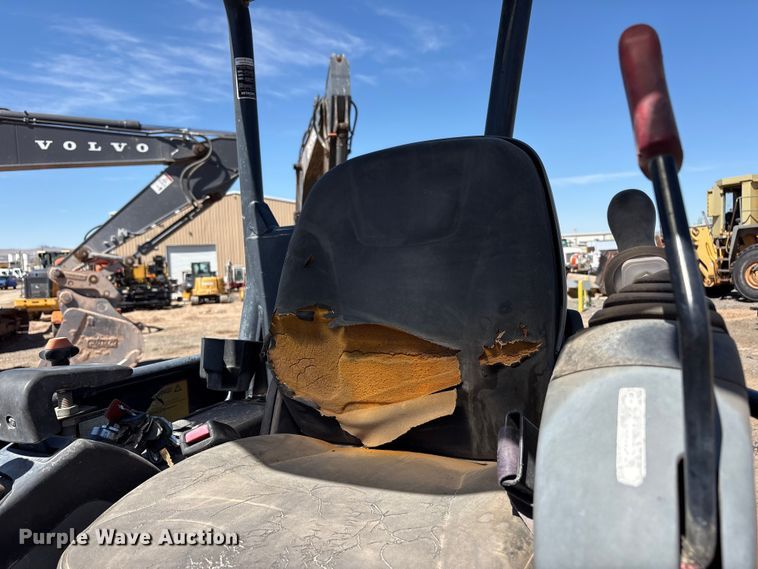 image for item FC2153 2009 Hitachi ZX50UNA-2 mini excavator