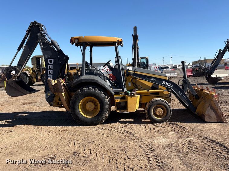 image for item FC2154 2009 John Deere 310J backhoe