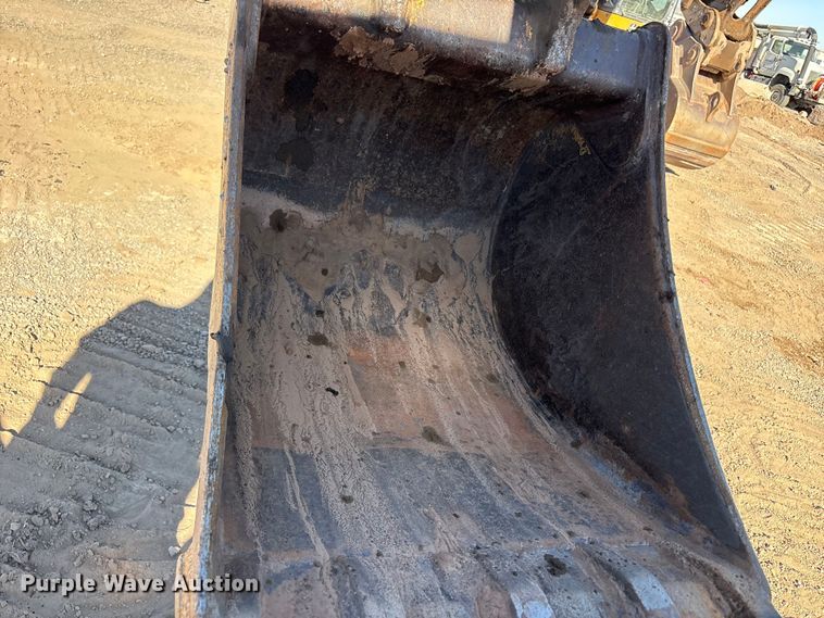 image for item FC2154 2009 John Deere 310J backhoe