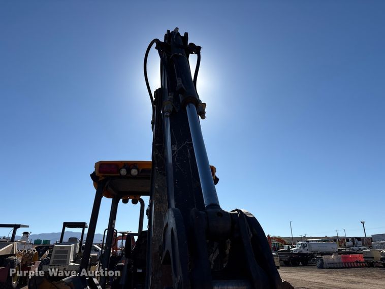 image for item FC2154 2009 John Deere 310J backhoe