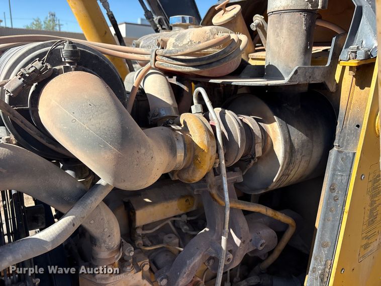 image for item FC2154 2009 John Deere 310J backhoe