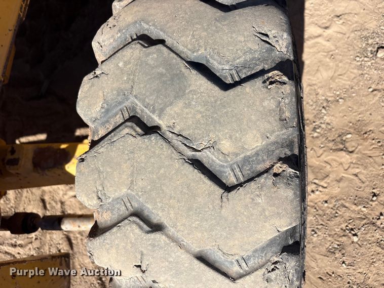 image for item FC2154 2009 John Deere 310J backhoe