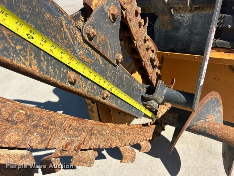 image for item FC5184 2003 Case 360 trencher