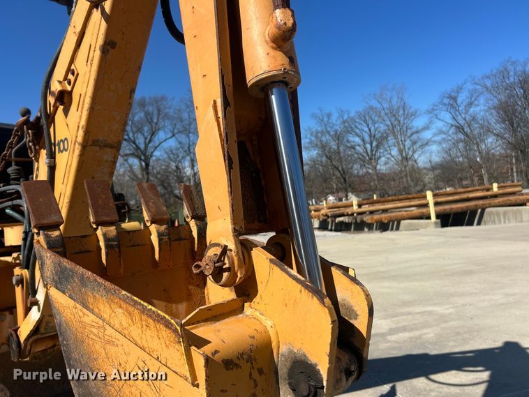 image for item FC5184 2003 Case 360 trencher