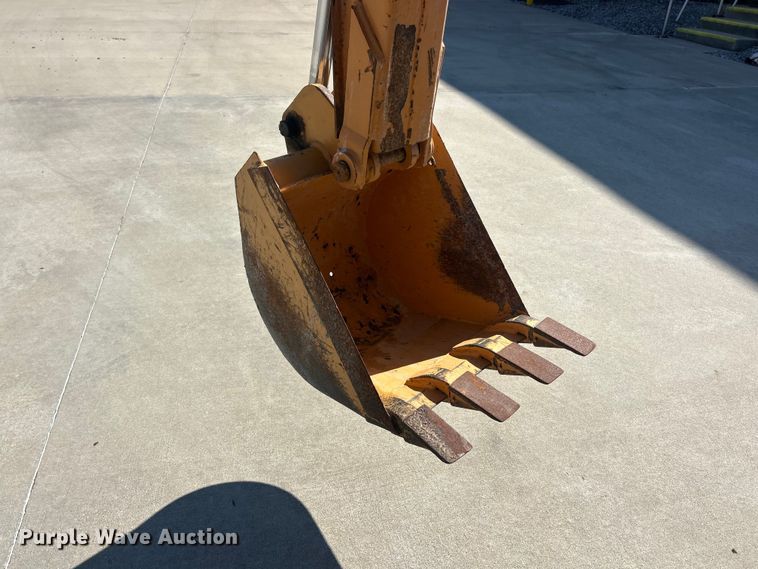 image for item FC5184 2003 Case 360 trencher