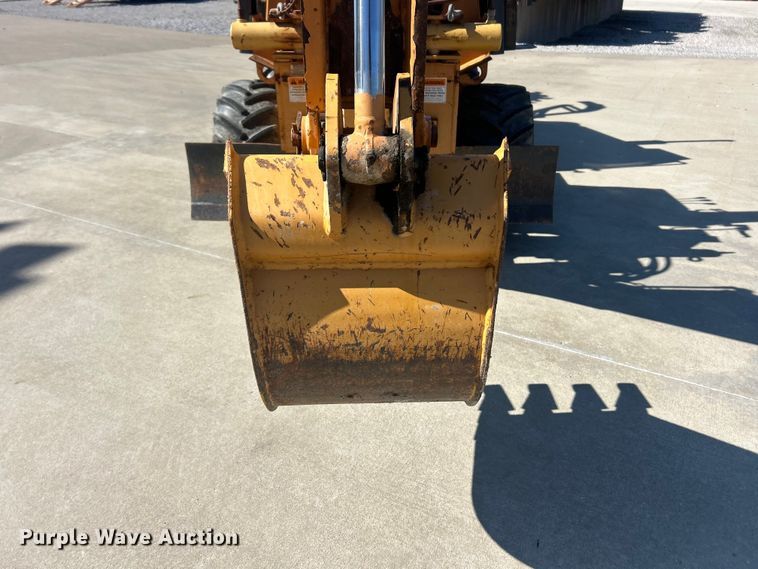 image for item FC5184 2003 Case 360 trencher